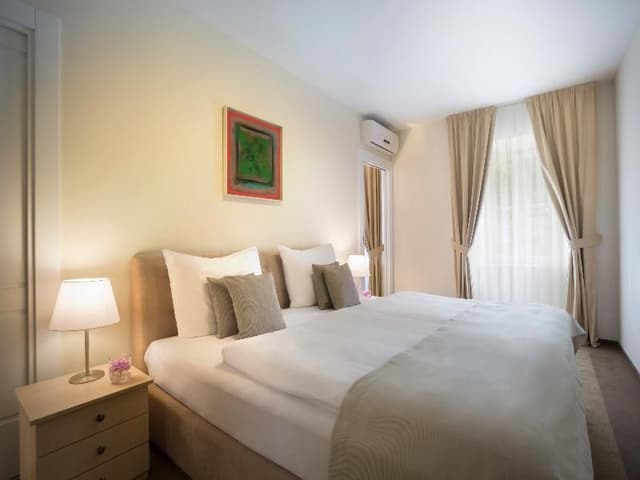 APARTMENT PREMIUM