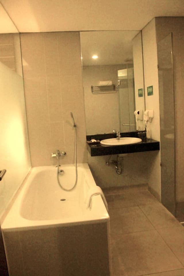 SUITE KING SIZE BED