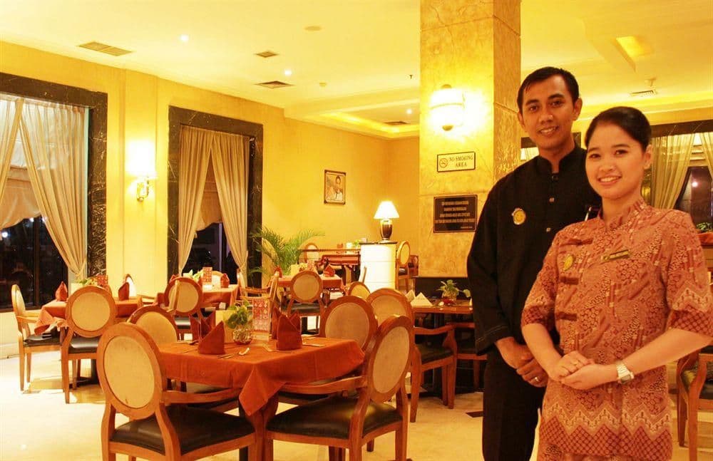 โรงแรมเมกา อังเกร็ก จาการ์ตา สลิปี