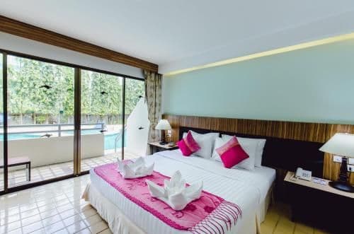 Deluxe Double Room with Pool Access