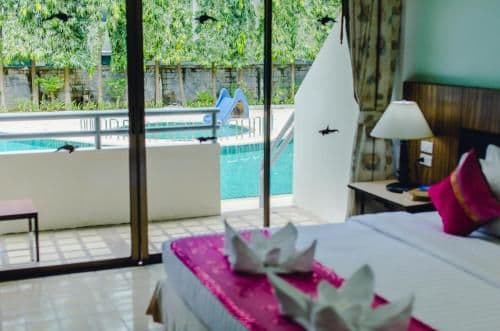 Deluxe Double Room with Pool Access