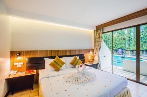 Deluxe Double Room with Pool Access