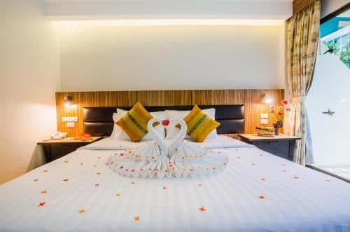Deluxe Double Room with Pool Access
