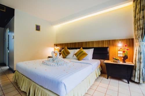 Deluxe Double Room with Pool Access