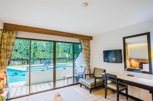 Deluxe Double Room with Pool Access