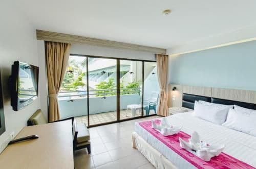 Superior Double or Twin Room with Pool View
