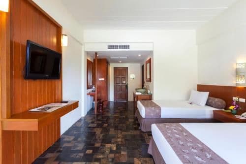 Deluxe Double Room with Pool View