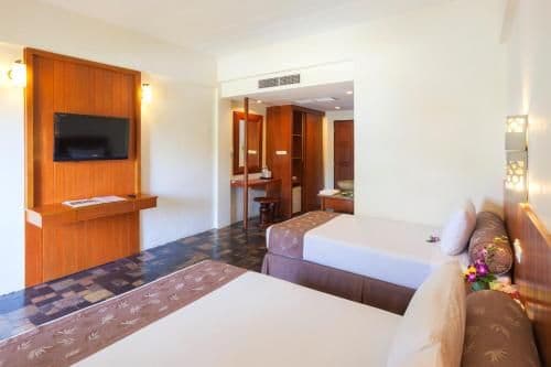 Deluxe Double Room with Pool View