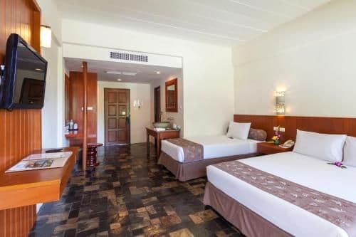 Deluxe Double Room with Pool View