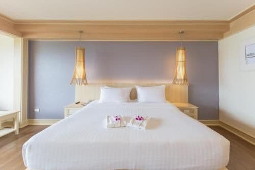 Premier Deluxe Double or Twin Room with Sea View