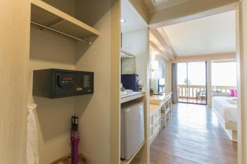 Premier Deluxe Double or Twin Room with Sea View