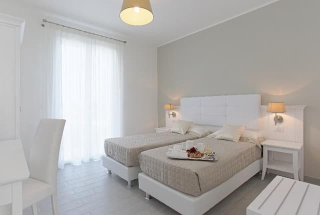 FAMILY ROOM DELUXE