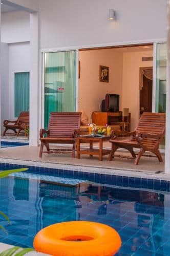 Deluxe Room With Pool Access