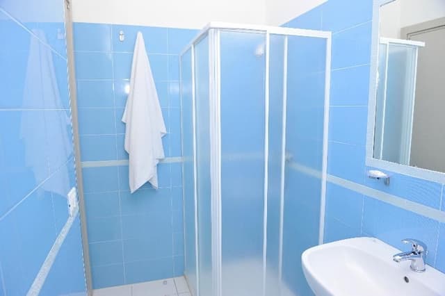APARTMENT CAPACITY 4 TWO BEDROOMS