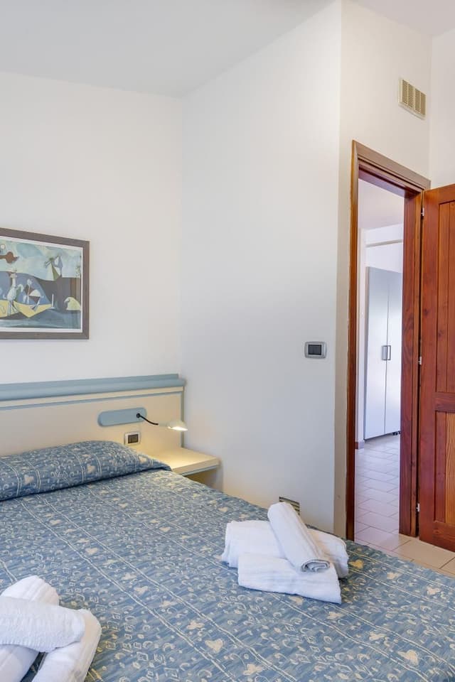 APARTMENT ECONOMY