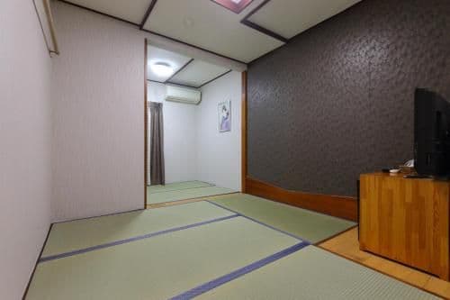 Japanese-Style Quadruple Room