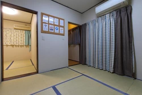 Japanese-Style Family Room
