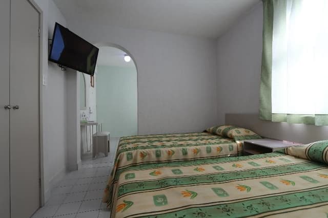 TRIPLE THREE BEDS