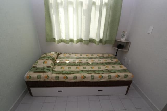 TRIPLE THREE BEDS