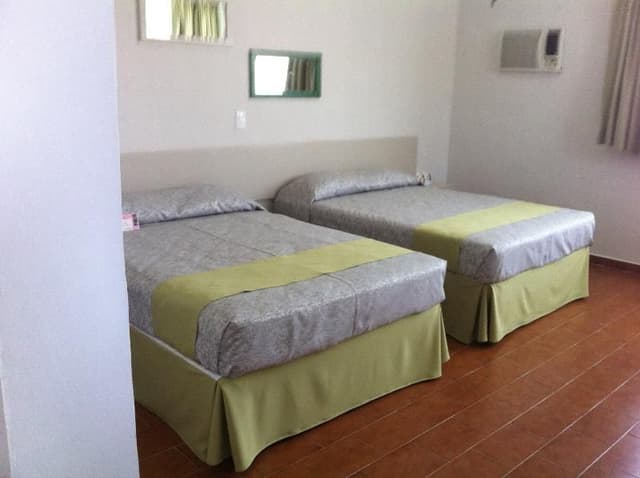 QUADRUPLE KING SIZE BED