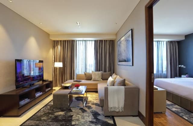 SUITE ONE BEDROOM