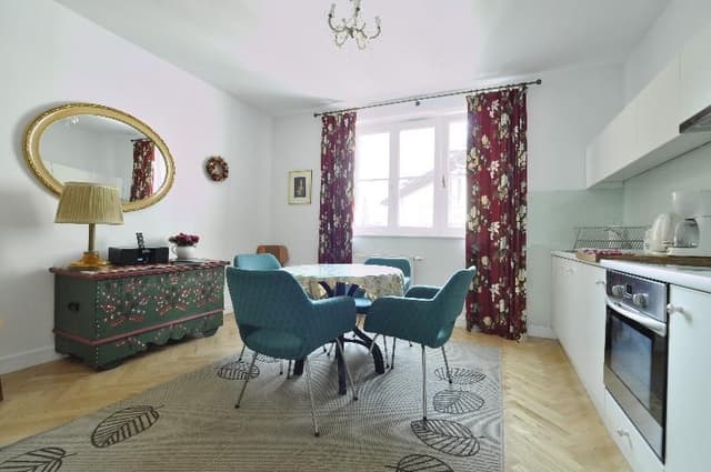 APARTMENT DELUXE