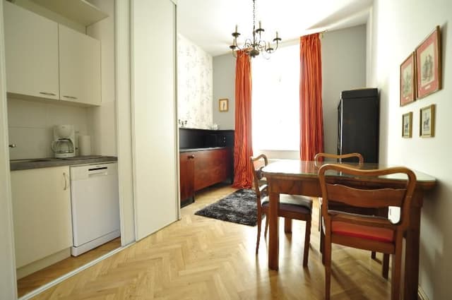 APARTMENT DELUXE