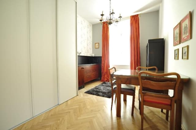 APARTMENT DELUXE
