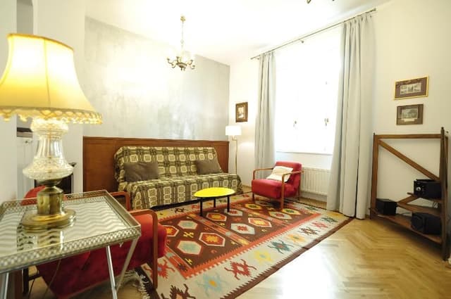APARTMENT DELUXE