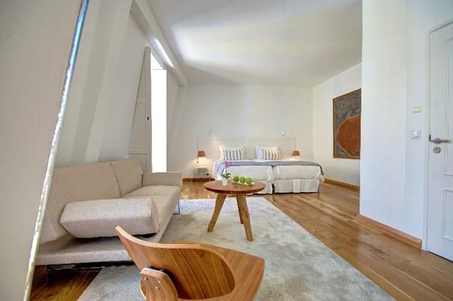 SUITE WITH VIEWS