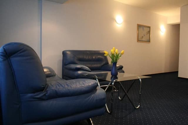 JUNIOR SUITE CAPACITY 1