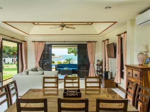 Villa - Beach Front