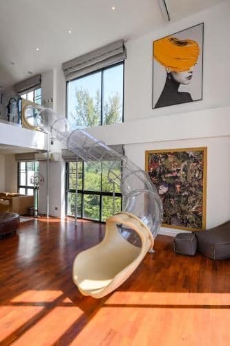 Embassy Suite Six Bedrooms Duplex