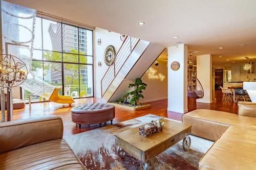 Embassy Suite Six Bedrooms Duplex