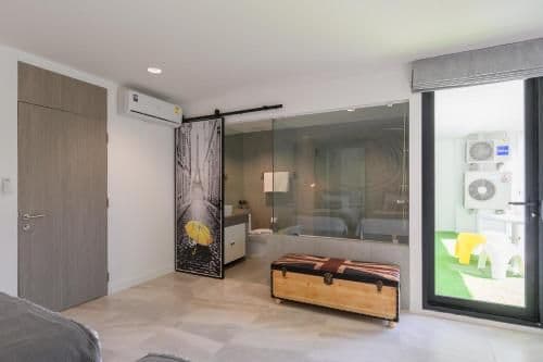 Embassy Suite Six Bedrooms Duplex