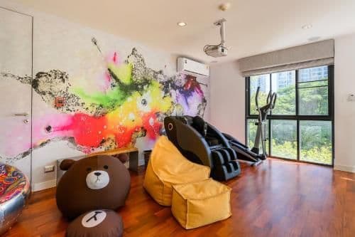 Embassy Suite Six Bedrooms Duplex