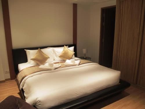 Duplex One-Bedroom Apartment