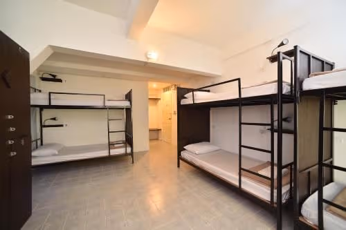 Family Room with Private Bathroom (8 Adults)