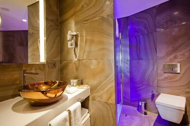 DOUBLE LUXURY