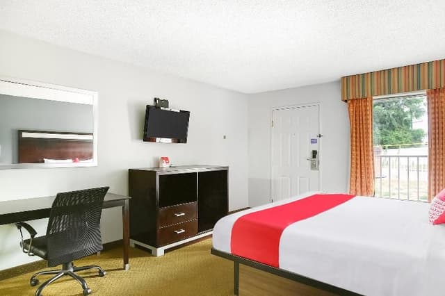 Room DELUXE KING BED