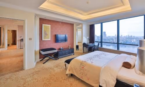 Deluxe Two-Bedroom Apartment