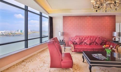 Deluxe Two-Bedroom Apartment