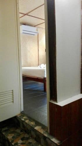 Seaview Superior Bamboo Cottage