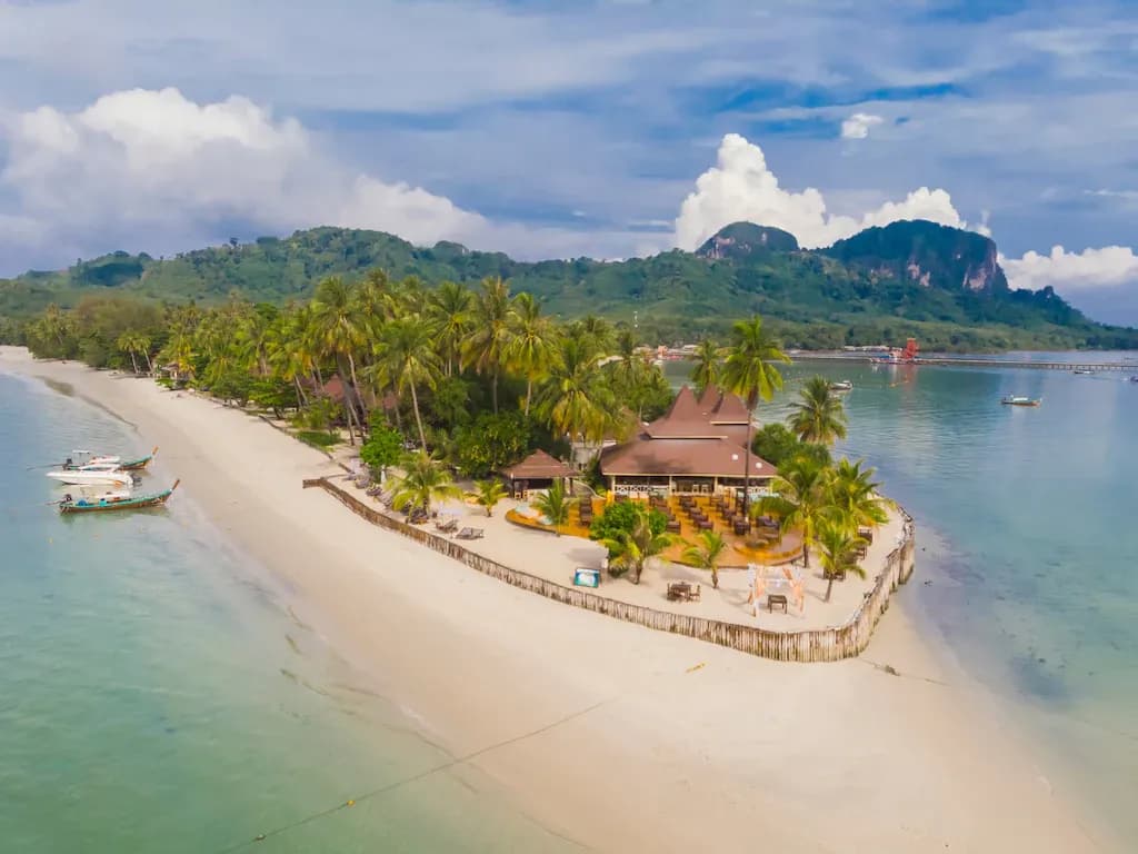 เกาะมุก สิวาลัยบีช รีสอร์ท เกาะมุก สิวาลัยบีช รีสอร์ท