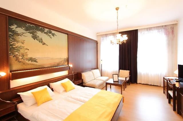 APARTMENT ONE BEDROOM