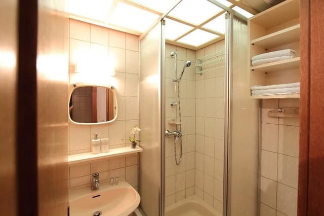 APARTMENT ONE BEDROOM