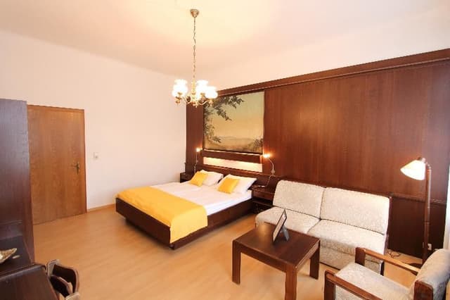 APARTMENT ONE BEDROOM