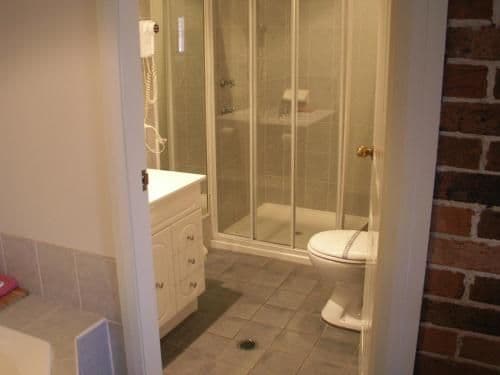 Executive Suite with Spa Bath