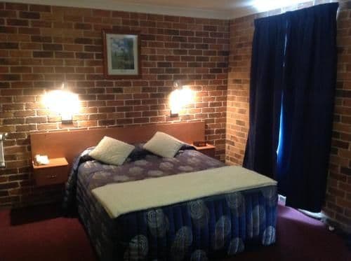 Executive Suite with Spa Bath