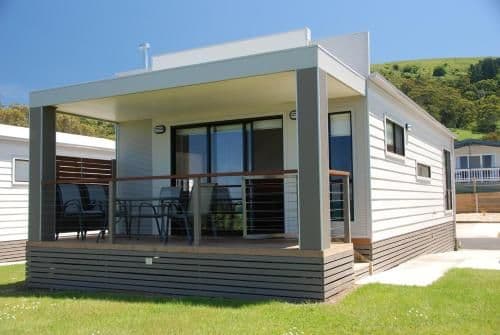 Two-Bedroom Cabin with Spa Bath and Ocean View (6 Guests)